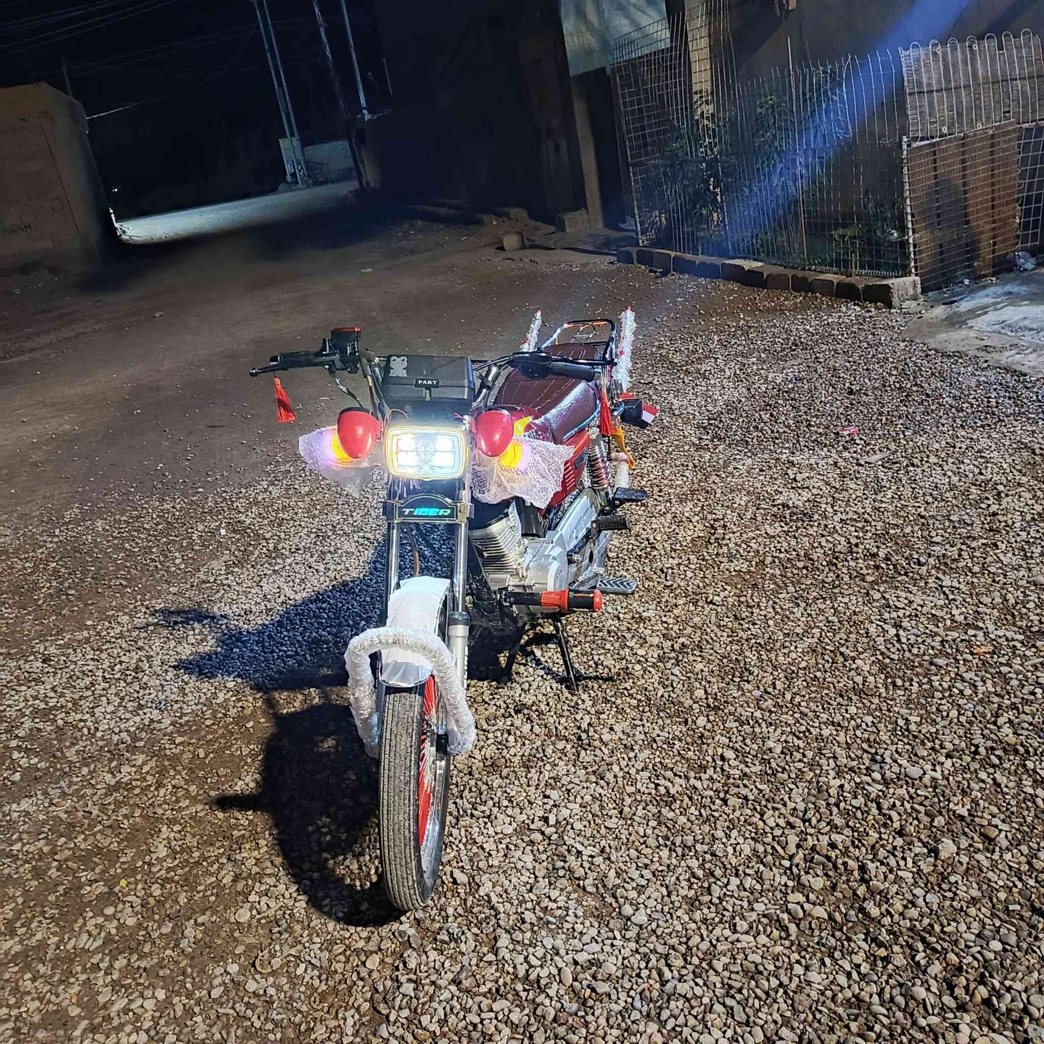 السلام عليكم دراجة تايكر 24فول نضافة الدراجة ممتعوبة أوراق موجودة مكان ديالى دلي عباس السعر 600وبيها مجال هـ/***********
