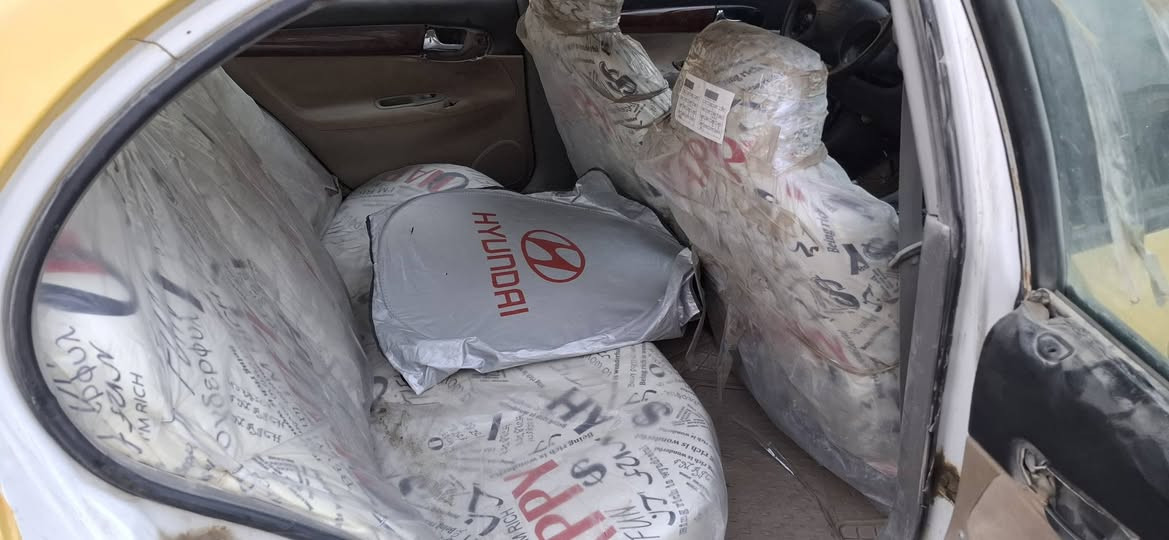 السلام عليكم 
ابيكا للبيع
سيارة جاهزة كير مكينه حداديه 
سيارة بس كشره تعبان  
راعيه موجود  يريد مداور  
سعره ١٤   وبيه مجال  بسيط 
***********
