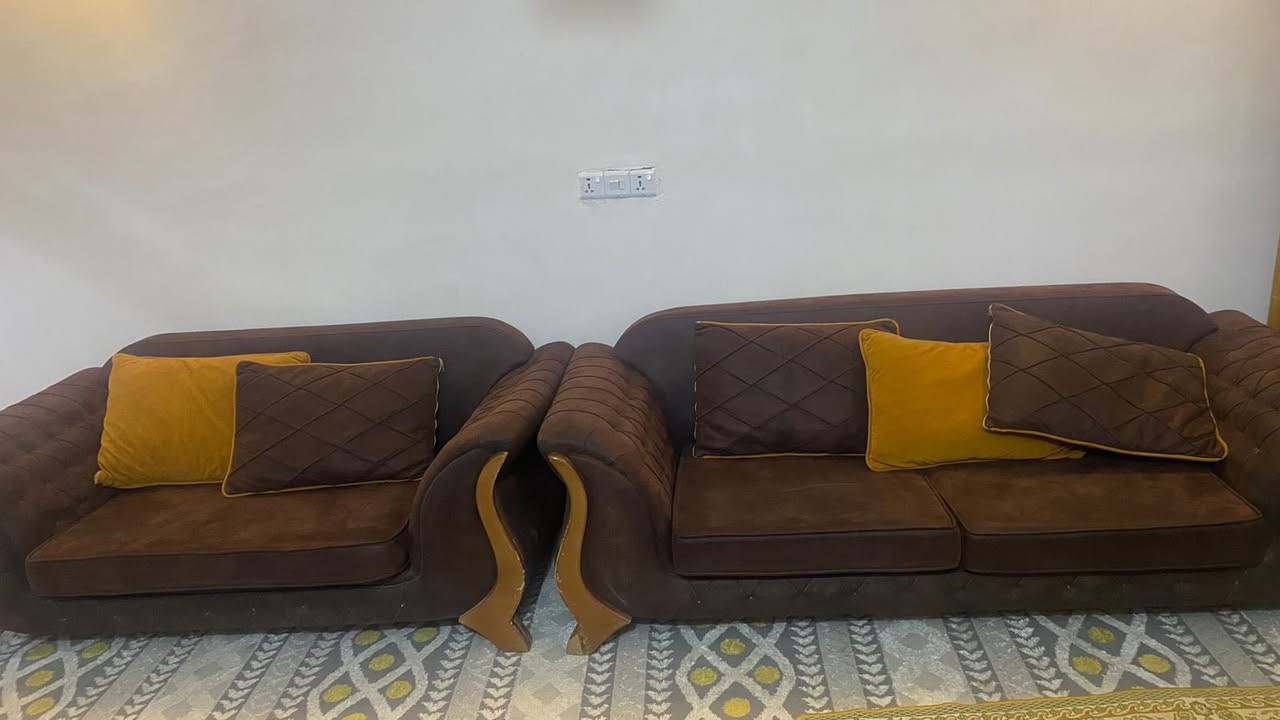 السلام عليكم تخم تركي مستعمل نضيف سعره 300 بي مجال قليل مكاني بغداد الامين الثانيه *********** موجود خاص ايضآ للاستفسار …
