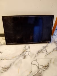 سامسونك • ٤٢ بوصة • مكسورة الشاشة