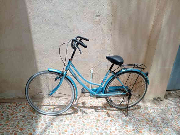 سلام عليكم باسكلات حلوات ونضاف للبيع 
السعر خاص . ***********
