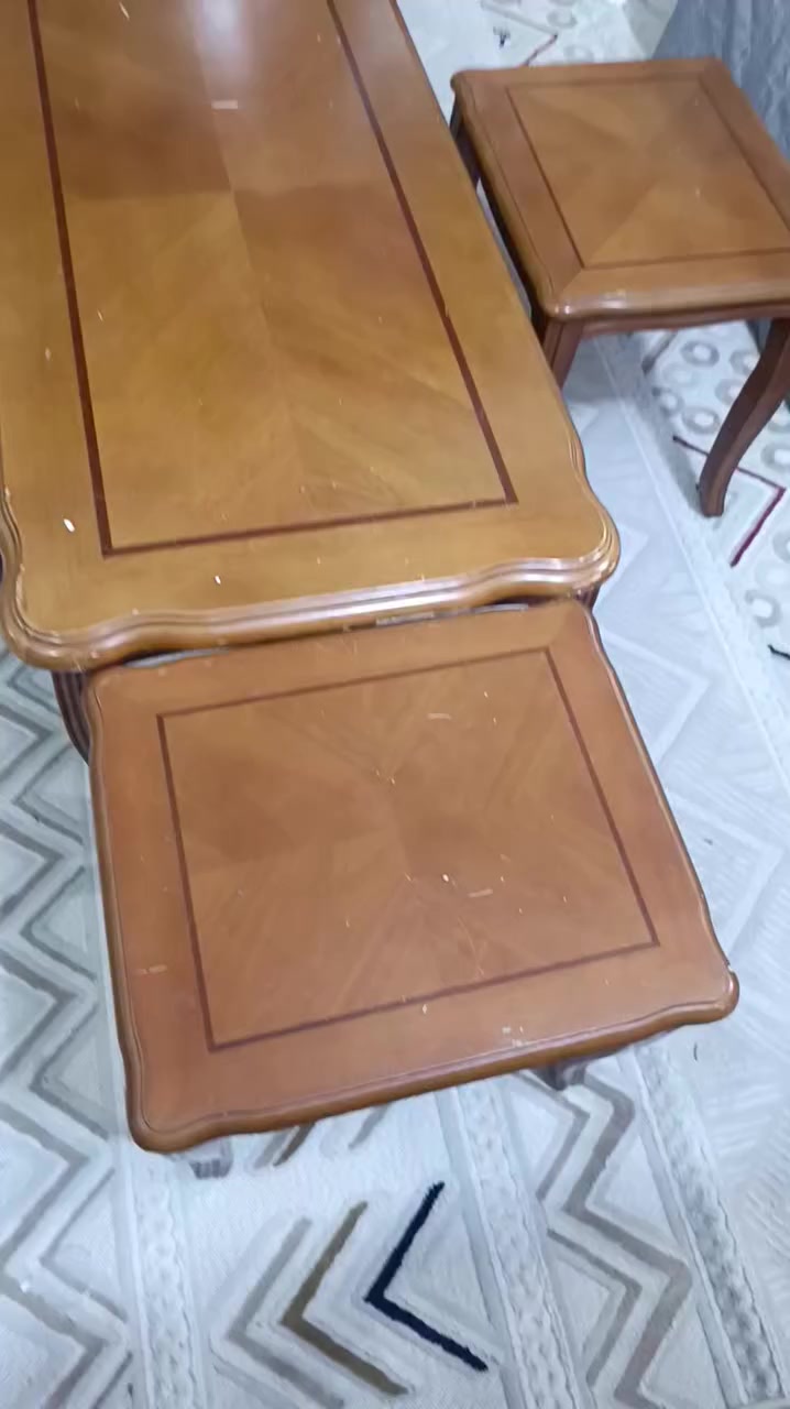 غراض نضيفه اللبيع العنوان ناصريه صوب الشاميه قرب جسر الحضارات وا الاتصال على الرقم ***********
