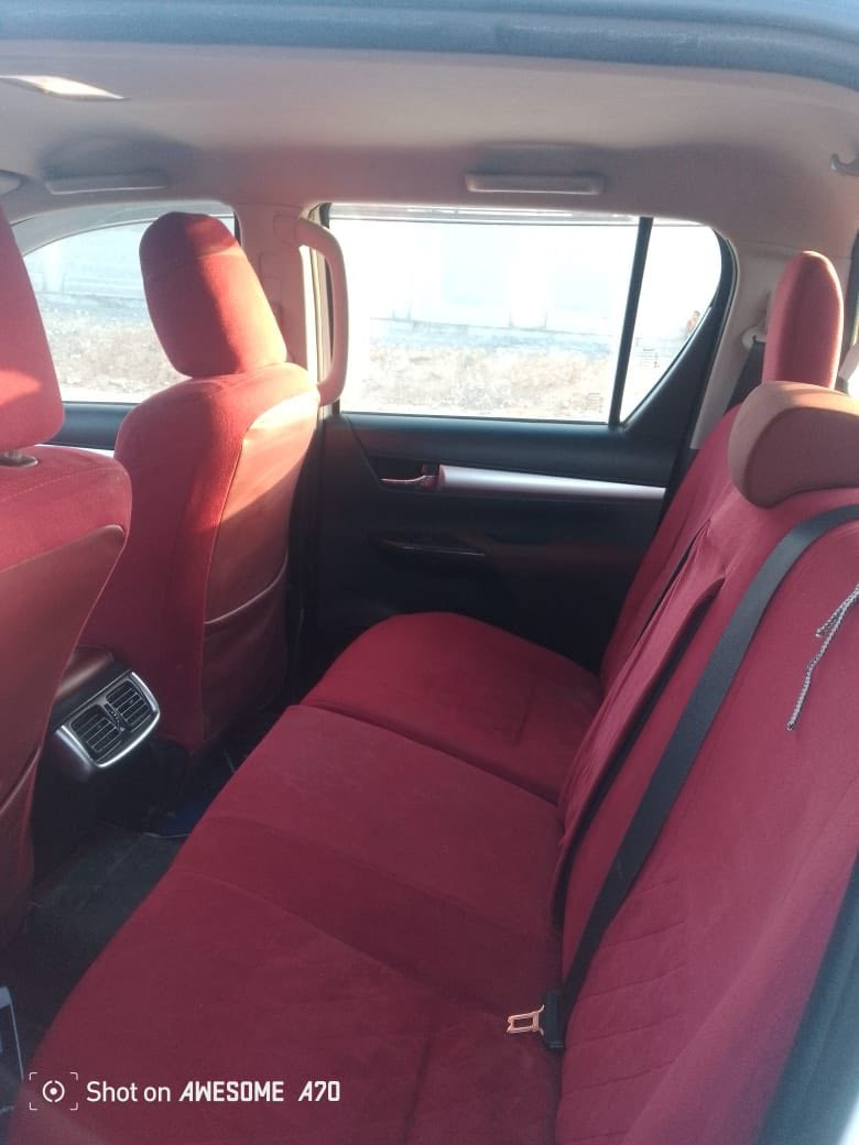 السلام عليكم هايلوكس موديل 2023 رقم اربيل الجديد سيارة هاي شوية صبغ موضحه بالصورة  وبيها بارد ع كد اربع اصابع فقط باسمي مكاني العزيزية ماشية 100
سيارة مستلمها زيرو على ايدي
وبالعافية على الي ياخذها 
السعر 275$ وبيها مجال بسيط 

مكلف بالنشر 

للتواصل 
***********
