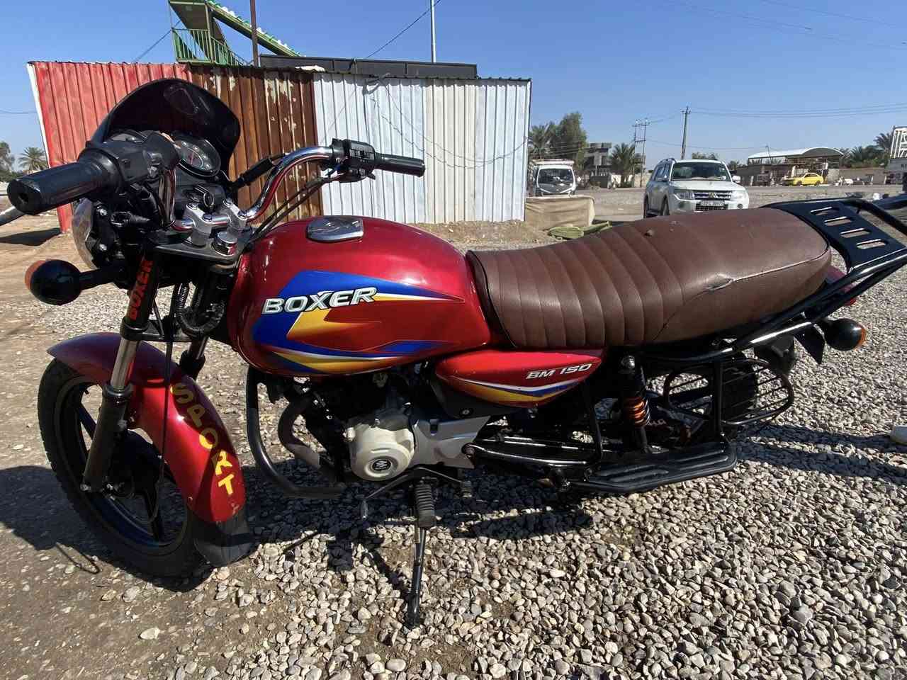 سلام عليكم دراجه بوكسر للبيع موديل ٢٠ دراجه خير من الله لا تبخير ولا تنقص  دراجه حلوه ونضيفه وما متعوبه كفاله أوراق بيهه  مراوس هم عادي السعر خاص او اتصل ***********
