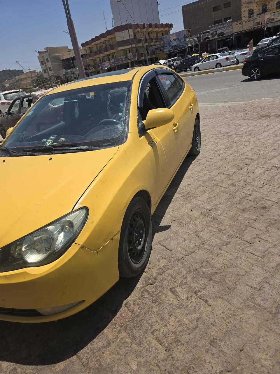 السلام عليكم
النترا 2007 المريكي محرك 2000 حادثها جاملغ خلفي 
بدون دواخل السياره كير محرك 
صدر تبريد تحويل مباشر 
السعر 67$ وبيها مجال 
المكان الرمادي التأميم‏‪***********‬‏
