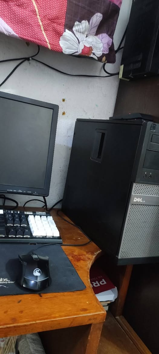 كمبيوتر سستم دل كامل كور ٧ مع رام ١٦ گيكا وكارت شاشة ٢ گيكا خارجي وهارد ssd 120 مع وصلة واي فاي نت شاشة نوع دل + كي بورد وماوس ،، بسعر ٢٥٠ الف فقط ،،


**إذا كنت صاحب هذا الإعلان وتريد حذفه لأي سبب، رجاءا أرسل رسالة إلى الدعم الفني**