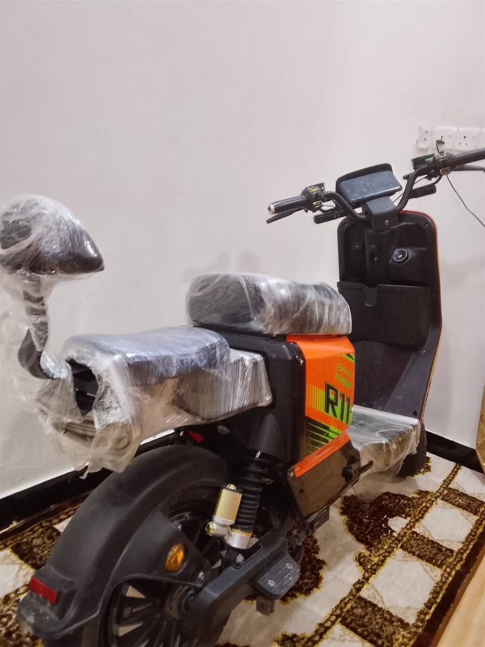 دراجه R11 مديل 26 نضيفه ما متعوبه مشتريه اروح بيه للمدرسه يعني ما متعوبه وكلش حلوه سعر 475 وبيه مجال قليل العنوان البصره القبله رقمي ***********
