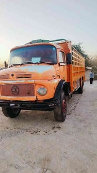 ابو ردين للبيع موديل 85ارقام انكليزي تحيويل ثاني يوم سيارة بلادية رقم ...