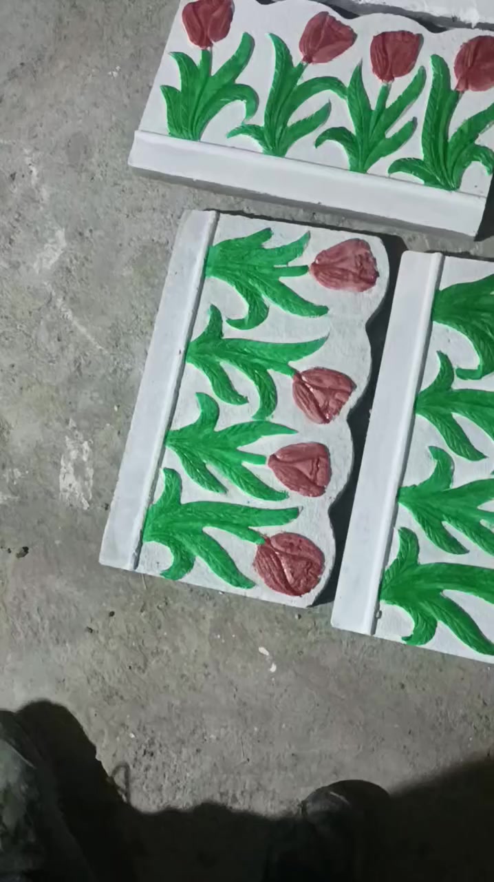 معمل القريني
انتاج مقرنص حدائق 
سعر متر 2500
متواجد 1500 بدون صبغ  
مجود متر ألفين صبغ ساده  
متواجد الوان 2500
عنوان شارع معارض معمل القريني انتاج مقرنص حدائق 
  من الله توفيق 
الوان حسب طلب الزبون 
***********
