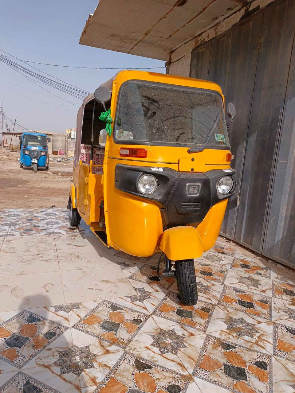 سلام عليكم تكتك للبيع 20شهر 12. رقم وسنويه مداور ثاني يوم.  تكتك معمره عام. وخير من الله. السعر. 6 و100. وبيه مجال. رجاء اذا مر شراي لتخابر.
***********
