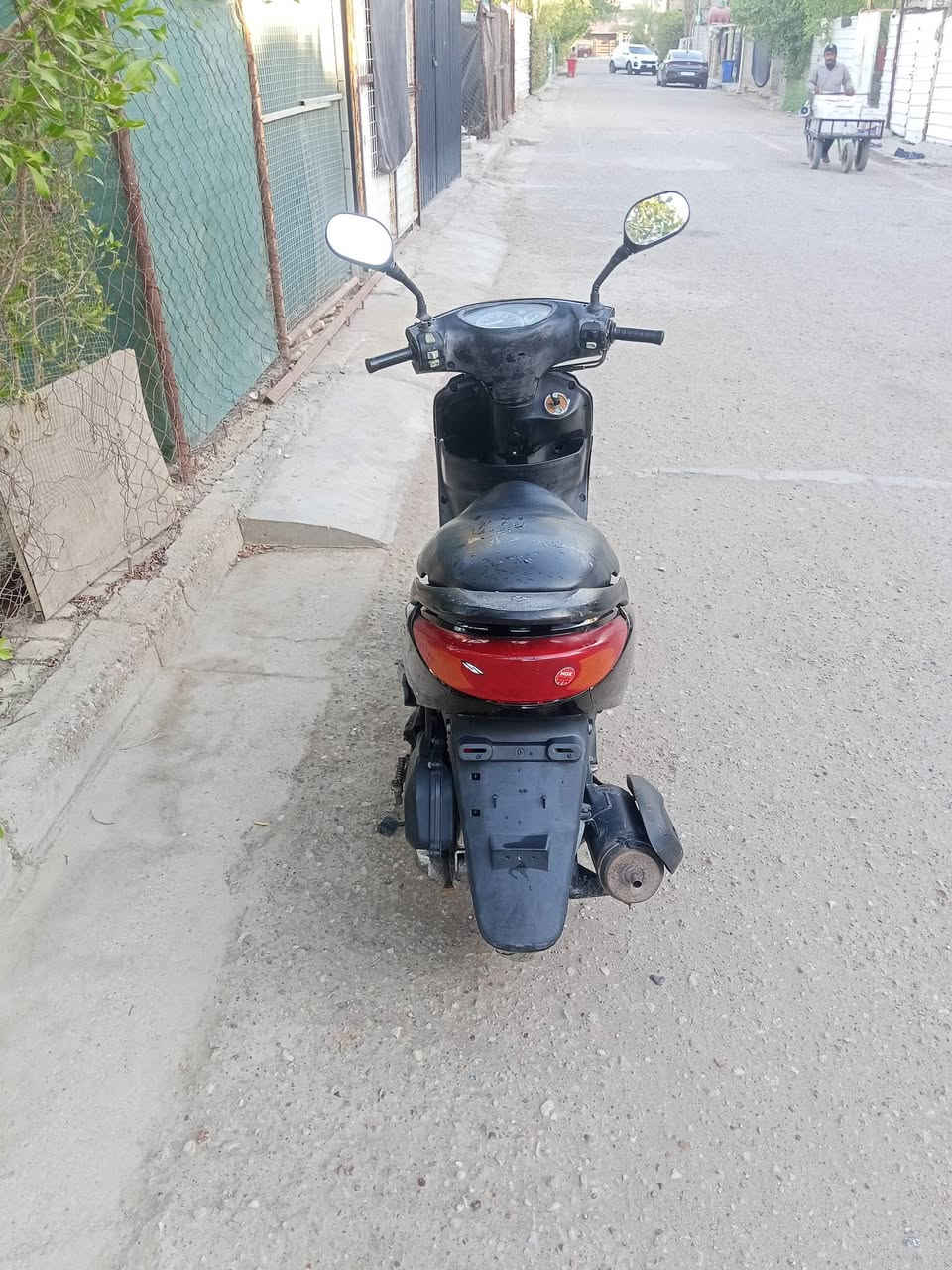 دراجه بريز نوزل نظيفة سكليتر خطين سلف هندر  كهربائيات كلها شغاله مكينة ناعمة بلاديه اورقها كامله مكاني الشعب سعرها 550 التليفون ***********
