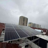 منظومة شمسية • ألواح ١٢×٦٤٠ واط • بطاريات ليثيوم ٢×٣١٤ أمبير