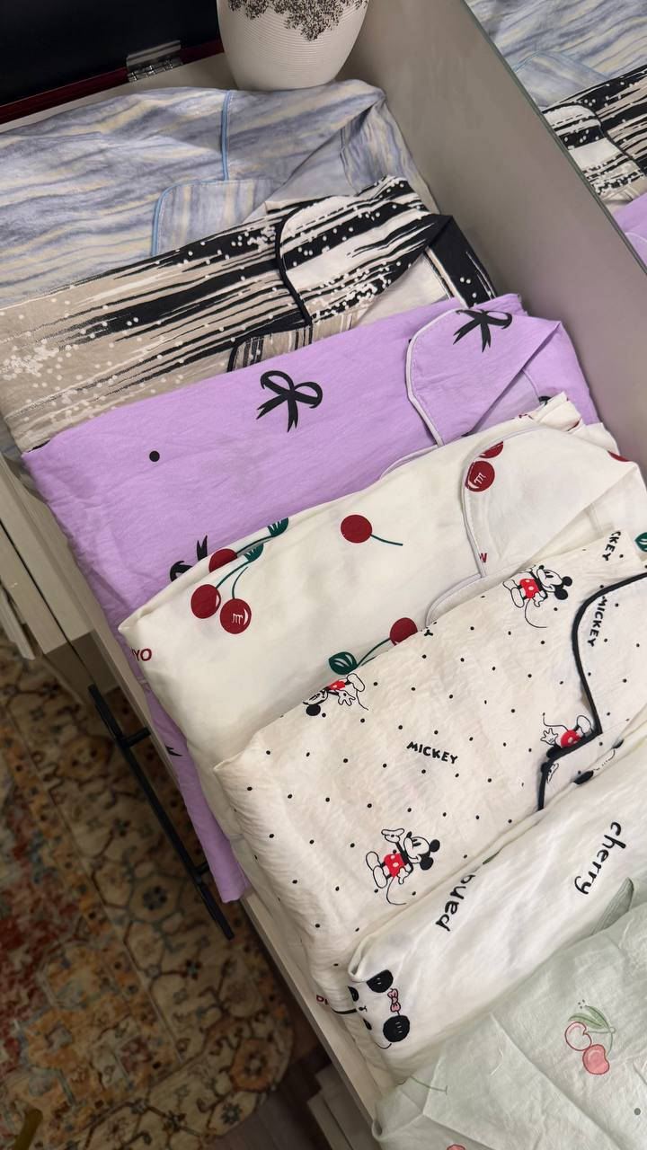 بجامة كريشه خامة اصليه قطن ‼️
قياسات مكس (M-L-XL-XXL)
الدرزن يجي مشكل نقشات وقياسات ضمن المعروض بالصور 🔥
سعر الدرزن ٨٥

تكرار كميه محدوده 

https://t.me/wdstoree2


**إذا كنت صاحب هذا الإعلان وتريد حذفه لأي سبب، رجاءا أرسل رسالة إلى الدعم الفني**