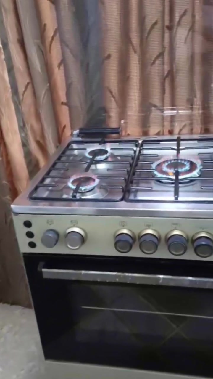طباخات كوتيه شرط شغل مكانه بصره زبير ويوجد خدمه توصيل جميع المحافضات التواصل على هاذه ***********

