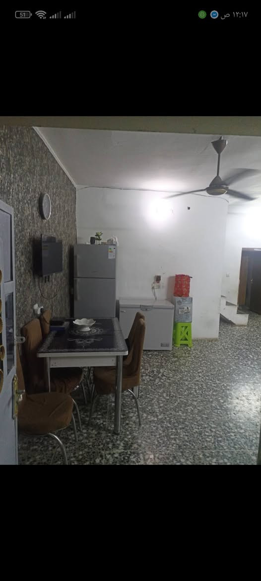 السلام عليكم
بیت للبيع 200م ب 4000 واجهيه 10  نزال 20 بيه محل مرتب مال حلاقة طابقين ✨🏡 ✨
📍 
📌 الموقع: أبو غريب - الحصوه - النصر والسلام
📐 المساحة: 200م
🔢 رقم القطعة: 4091
💰 السعر: 110 مليون
✅ بيه مجال 
📞 للاستفسار والاتصال:
☎️ ***********
☎️ ***********
