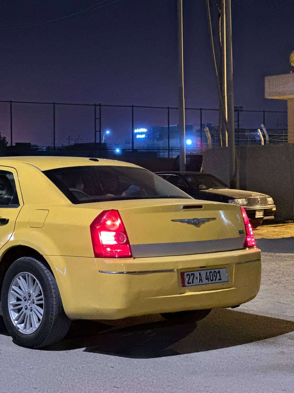 السلام عليكم كرايسلر أوباما 2010 السياره كلين داخله للعراق وجاهزه من  كلشي تبريد حداديه تخم تاير گير كله جديد السياره بأسمي مكان السياره ناصريه رفاعي ***********
