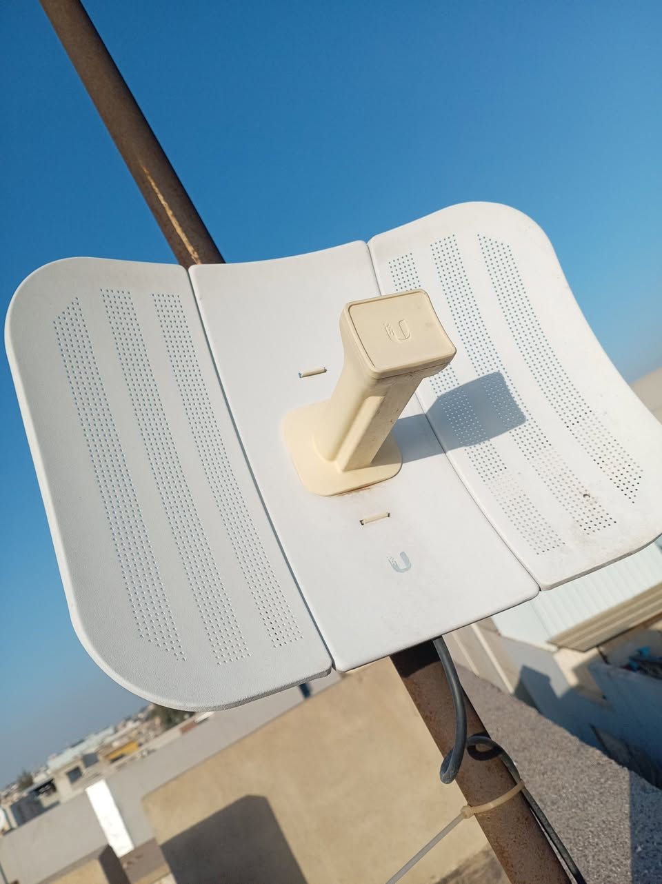 للبيع 
***********
