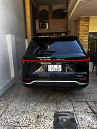 لكزز  TX 500 موديل 2024 لون اسود صبغ دعامية امامية  فقط ماشية 16 الف م...