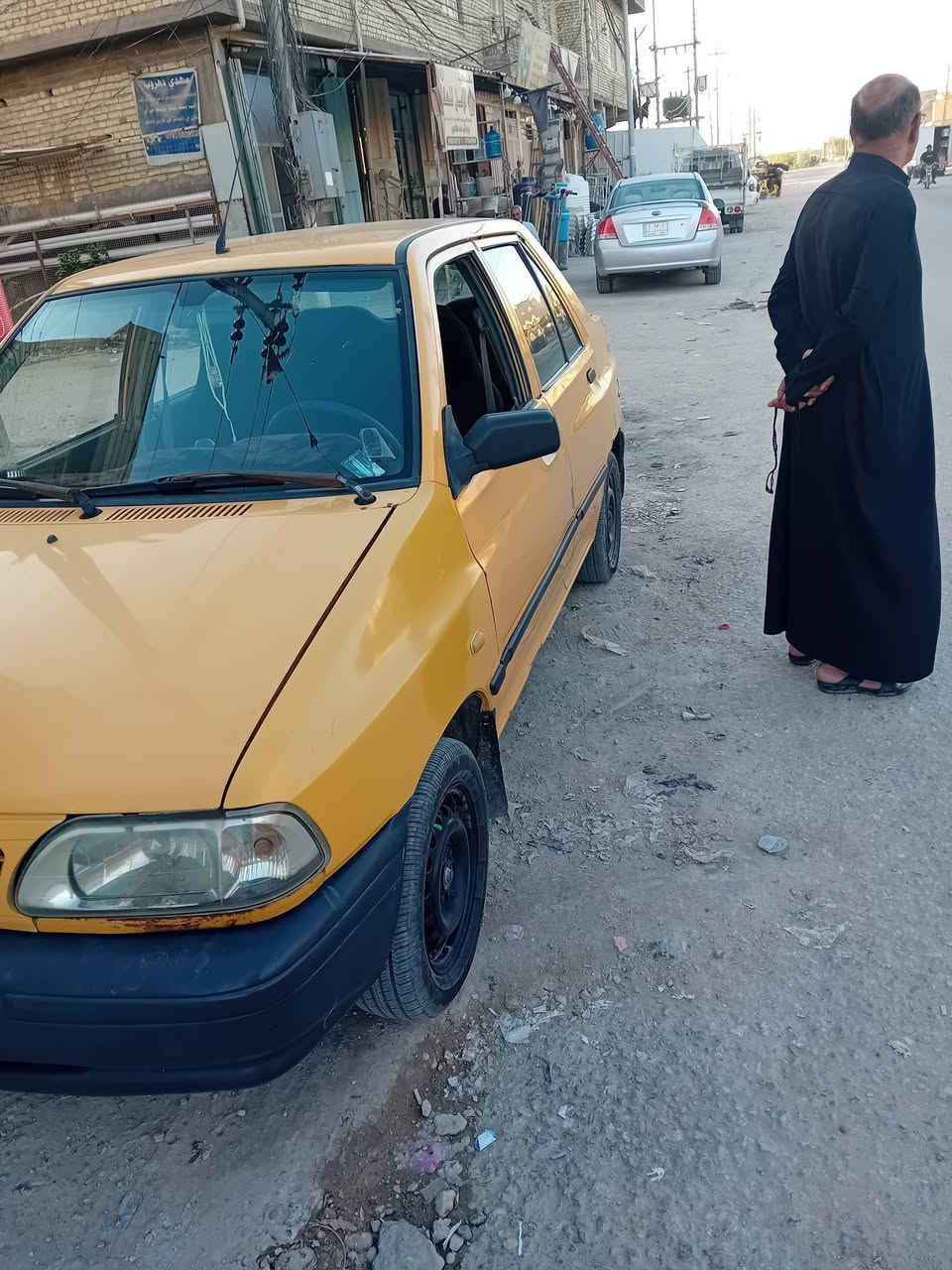 اسلام عليكم  سايبأ.  مديل ٢٠١٥.     تبريد مايشتغل.     كير مكينه حلوات.    بكربلاء راعيه موجود.          السعر.   ٢٨. وبيه مجال. مصفره   غرمات        ***********.      اخيكم المو شراي.   لا  علق.     صدر سياره جديد.  وتخم تاير جديد.
