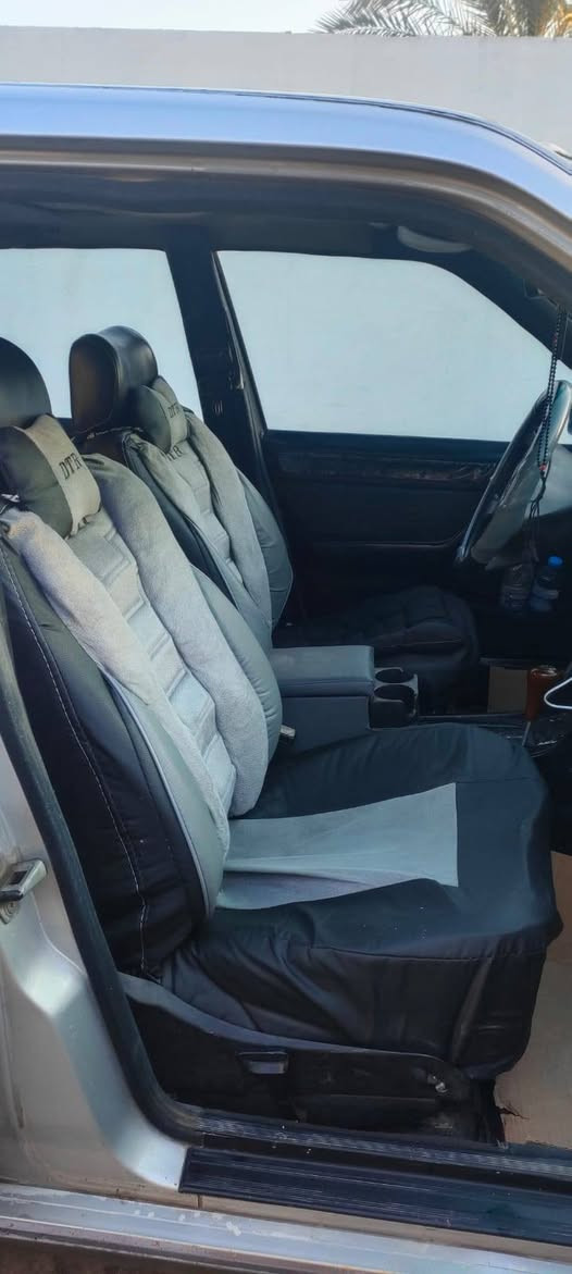 اخوان مارسدس جديدة مثل ما واضح بل صورة موديل 89 محدث 91 السيارة رقم سليمانية بسمي  مال جناي كلش نضيفة /
 مواصفات  محرك بطة ثنين ونص 
قواعد بلادي 
بدون اي خياس 
قطرة معجون مابيه 
جام كهربائي 
سنتر لك 
تبريد شغال 
السيارة جاهزة دينار ماتصرف عليه 
باركورد بانزين بيه 
مابيه ولا دينار غرامات 
قبل سبوع مسوي هزة وبراد 
السيارة موجودة اب جلولاء 
سعر السيارة 60 وبيه مجال 
مبايل ***********
