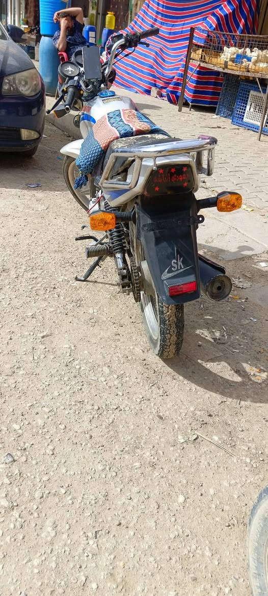 سلام عليكم دراجة دايون عضم للبيع موديل 2020 اوراق اصولي دراجه مكفوله من الحادث والمكينه برغي ما مفتوح بيها رقمي *********** السعر 800 وبيها مجال قليل
