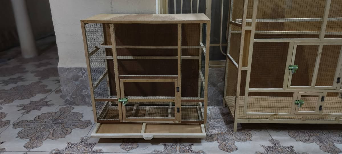 نجارة الاقفاص و الخانات حسب الطلب
٠٠ المكان رميثة شارع النص يم حسينية السادة ٠٠
  
قياسات القفص الكبير.      قياسات القفص الصغير
ارتفاع: متر ونص.           ارتفاع: متر 
عرض: متر و20 سم.        عرض: متر 
نزال: 50 سم                نزال: 50 سم 
سعر 45 الف                 السعر 35 الف


**إذا كنت صاحب هذا الإعلان وتريد حذفه لأي سبب، رجاءا أرسل رسالة إلى الدعم الفني**