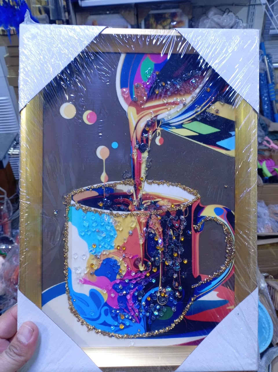 تتووفر لوحه منظر طبيعي. كرستال. السعر 3500.تتوفر خدمة توصيل. ***********
