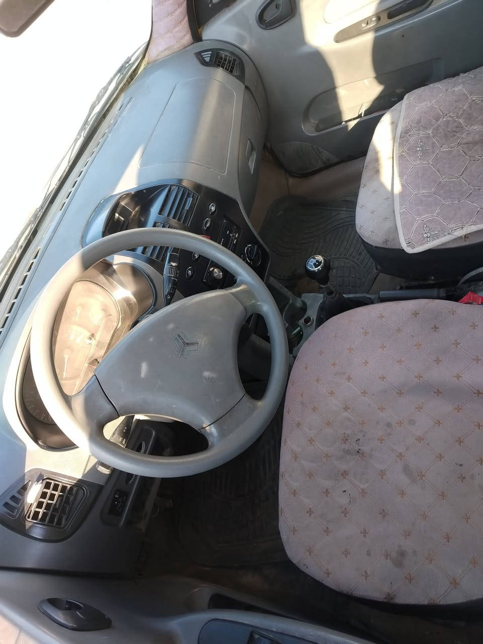 يالله السلام عليكم طيبه موديل ١٥ جاهزه مصفره رقم انكليزي مكينه جديده كير نمره الرابعه اتفلت كشر كدام عينك باقي السياره جاهزه على آخر حبايه اتصال *********** أو *********** مكان بغداد التاجي ابو عضام السعر ٢٣ قفل بيه جاملغ خلفي وعمر ومصبوغ تحويل مباشر اكاتبك مروري هزه سنويه مجدده ٣١
