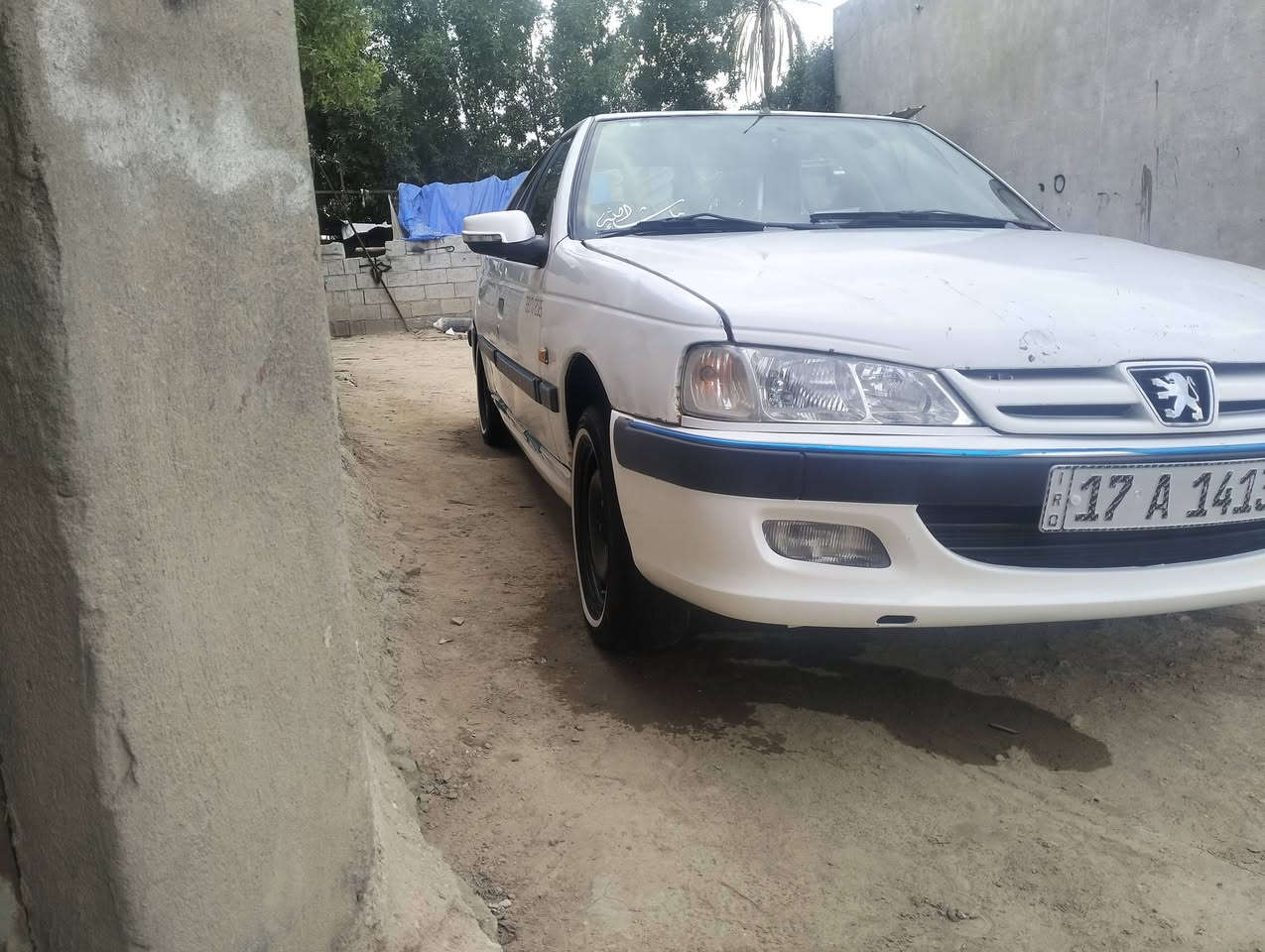 سلام عليكم بيجو باص للبيع مديل 11سياره كير مكينه حداديه تخم تاير خير من الله مداور ثانيوم بسمي جاهزه شندك مراوس اراوس 2031سنويته سعر 35او بيه مجال اي ستفسار على رقم ***********
