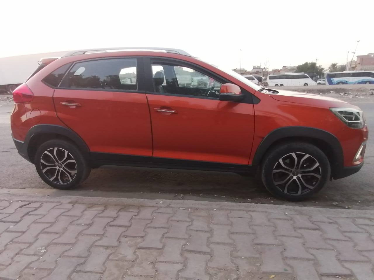 السلام عليكم 
شيري تيكو 2 موديل 2018
مكفولة كفالة عامة السيارة حرة تحويل ثاني يوم  رقم بغداد ماشية 50 الف گير ميكانيك السيارة فول مواصفات 
السعر 105 ورقة بيهة مجال بسيط مكاني بغداد حي اور للاستفسار الاتصال على الرقم ***********
