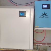 تم استبدال البطاريات الحامضية ببطارية ليثيوم 7.5 Kw بلوكاربون 24 فولت ...
