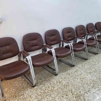 كراسي جدد عدد ٧ للبيع تواصل 07810459090