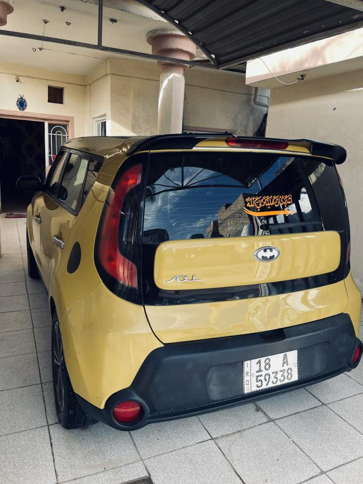 السلام عليكم 
كيا صول 2014 
ارقام انكليزي بابل 
مكينه 2000 المرغوب
حداديه امامي ومشط ستيرن جديد
حداديه خلفيه ودبلات جديد 
كير مكينه جاهزات 
حادث امريكا بارد بلجنطه واضح بلصور 
بلعراق بيها صبغ واضح بلسونار #شرط بدون داخل 
#السعر 98 وبيها مجال  قليل
مكاني بابل  للاستفسار ***********
