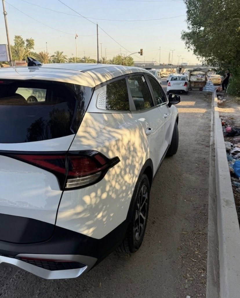 كيا سبورتج 🇺🇸 وارد امريكي 2024
سيارة نضيفة ماشية ٣٠ الف

مكينه ٢٥٠٠ مكفولة

 كير مكفول

ضرر السيارة تبديل باب وجاملغ جهة عكس السايق بقية السيارة مكفولة من كص وصبغ وبارد والشواصي والغود مكفولة

سيارة وكالة

مواصفات: داخل جلد كشنات تدفئة تبريد قطعتين رادار  تحكمات بصمة تبريد ثلج وبقية المواصفات معروفة السيارة فول عده البصمة

مكان السيارة بغداد الدورة

رقم الهاتف : ***********
