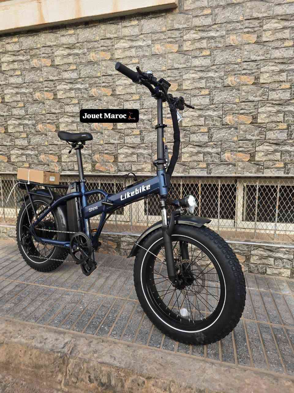 🚴‍♂️🔥 LIKEBIKE SHINE PRO 🔥🚴‍♂️

🔥 إذا كنت كتقلب على القوة، الراحة، الاقتصاد فالبطارية والأناقة فالتصميم... فـ LIKEBIKE SHINE S PRO هي الاختيار المناسب ليك!

🔋 بطارية ليثيوم 48V 13AH
⚡ قوة تصل إلى 720W
🚀 سرعة قصوى 54Km/h
🛣️ مدى يصل إلى 45كم / mode assistance 70km 
🛑 فرامل هيدروليكية + E-ABS
📱 شحن الهاتف أثناء التنقل
🔐 تشغيل ذكي عبر NFC
💡 إضاءة LED قوية أمامية وخلفية
🪶 هيكل ألمنيوم خفيف وقوي
🎯 قابلة للطي وسهلة النقل

🎨 متوفرة بثلاثة ألوان: أبيض - أحمر - أزرق

💯 جودة عالمية من Likebike
🛡️ ضمانة 3 أشهر
🚚 التوصيل بالمجان إلى جميع مدن المغرب

📩 راسلنا الآن عبر الواتساب ودوز طلبية ديالك ديالك قبل نفاد الكمية.
https://wa.me/c/212653669734


**إذا كنت صاحب هذا الإعلان وتريد حذفه لأي سبب، رجاءا أرسل رسالة إلى الدعم الفني**