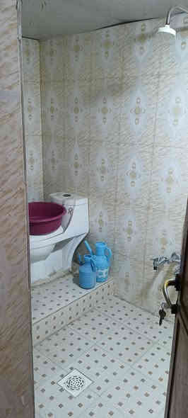 دار للبيع 75م شارع 10 في حي الجامعة  طابق ونصف بناء نظيف جدا 
الواجهة 3.75 نزال 20 

يحتوي على غرفتين وصالتين ومطبخ واستقبال وصحيات داخلية وخارجيه 

__العنوان /النجف الاشرف _حي العدالة _شارع المستوصف 
 
نستقبل جميع العروض التجارية في كافه احياء النجف اداره مكتب الميار للعقار 

🟨للاستفسار الاتصال على الرقم التالي او مراسلة الصفحة 
 
📞 عباس الجنابي ***********
📞عباس هاتف الشايب ***********
