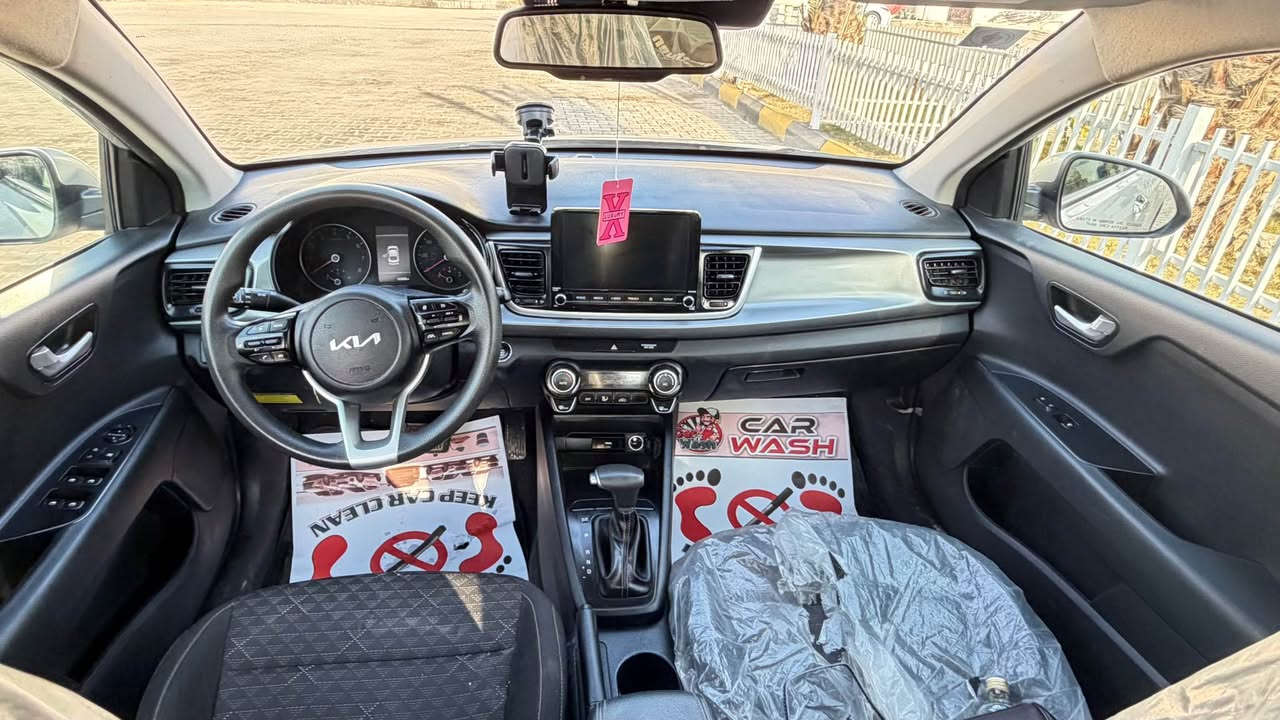 كيا ريو ٢٠٢٢ للبيع السعر ١٠٧ ورقه قفل قفل وارد امريكي حادث امامي ٣ قطع صبغ فقط ماشيه ١٦ الف سياره جاهزه وجديده من كلشي بصمه وشاشه جبيره رقم بغداد الجديد تحويل مباشر مكاني بغداد العامريه *********** بغداد, العراق
