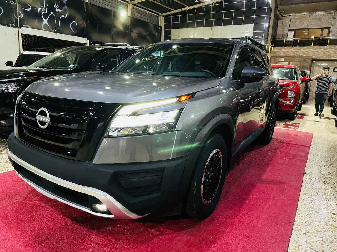 🔊(فرع كركوك) 

📌 Nissan Pathfinder 2023 Rock Creek 📌

♂️عداد المسافة 38000 mile

💵 (السعر/ 24500  $)

♦️(السيارة بدون ايرباك) 

♦️ المواصفات :

بصمة تشغيل
بصمة ابواب
تشغيل عن بعد(Remote Start)
صندوق شفط كهربائي 
رادار امامي (تحديد مسار)
رادار جانبي (نقاط عمياء)
رادار خلفي (تحذير من الاصطدام)
حساسات امامية+ خلفية
دفع رباعي 4WD
اوتو بارك Auto Park
كاميرات 360°
كشنات جلد
كشنات ميموري
كشنات تدفئة
تبريد قطعتين لمس
تحكم وضعيات القيادة...Drive Modes 
شفتات + تحكمات استيرن 
هيتر استيرن
Apple Car Play
Android Auto 
هاند بريك بصمة
اوتو هولد Auto Hold
اوتو ستارت Auto Start
اوتو ستوب Auto Stop 
مانع انزلاق+ABS
شاشة كبيرة لمس+كاميرا
منافذ AUX+USB
وبقية المواصفات المعروفة

(العنوان/كركوك شارع المعارض)
              - - - - - - - - - - - - - - - - - 

♦️للاتصال/

فيصل
***********
***********
