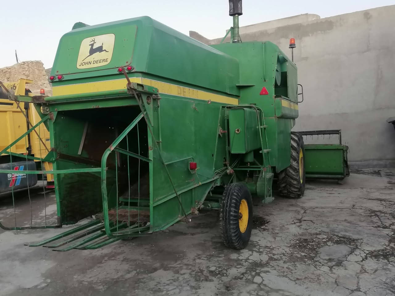 للبيع
***********
