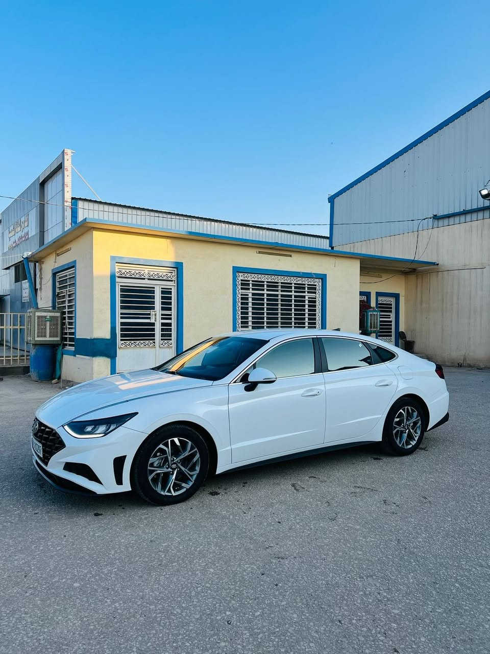 سوناتا. 2022.     فول  الفول.          رقم. اربيل الجديد. 

مكينة. 2500.   وضع شركة.    ماشية.   40.   

مواصفات. فول الفول.   

بصمة.   تشغيل عن بعد.    رادارت جانبية.      شاشة عرض. 

كامرة خلفية.     تحديد مسارات.        لدات امامية خلفية. 

تحكمات جهتين.     ثلاث انضمة قيادة.       قيادة ذاتية.    اوتو هولد.   

اربع بصمات     كشافات زنون.   لد. نهاري.     لدات خلفية.   

وباقي المواصفات معروفة. 

صور الحادث. مرفق.  مع الصور. 

للبيع او المراوس.  السعر. 182.   بيها مجال.  للاتصال.  

***********.
