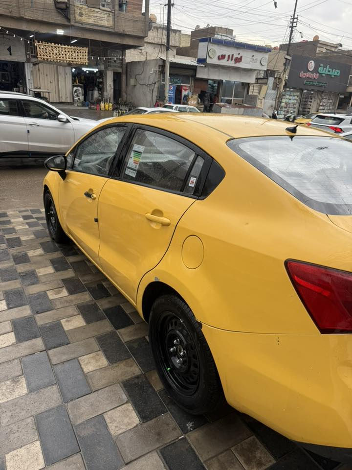السلام عليكم كيا ريو خليجي بدون حادث فقط بنيد مبدل موديل ٢٠١٣ مكينة ١٦٠٠ سيارة جاهزة تخم تاير مكينة كير حداديه السعر ٧٢ ورقه بيه مجال مكاني بغداد الجديدة ***********
