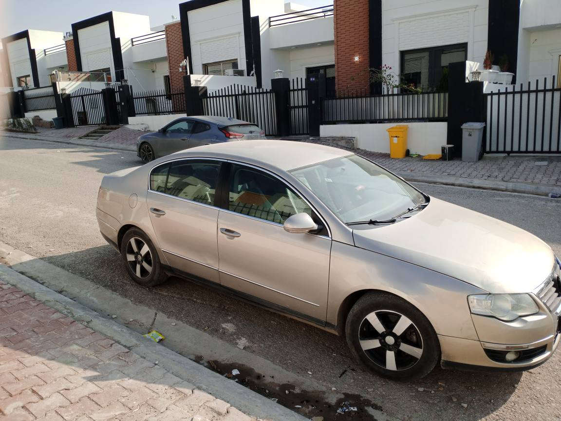 ‏باسات 2007
‏محرك 20بدون توربؤ
‏رقم سليمانية   سنوي سنه ساقطة
‏بدون ضرر . شوية بي قطعطين بارد
‏سعر .67مجال
‏رقم...***********
‏*********** 
‏
‏ كركوك, العراق
