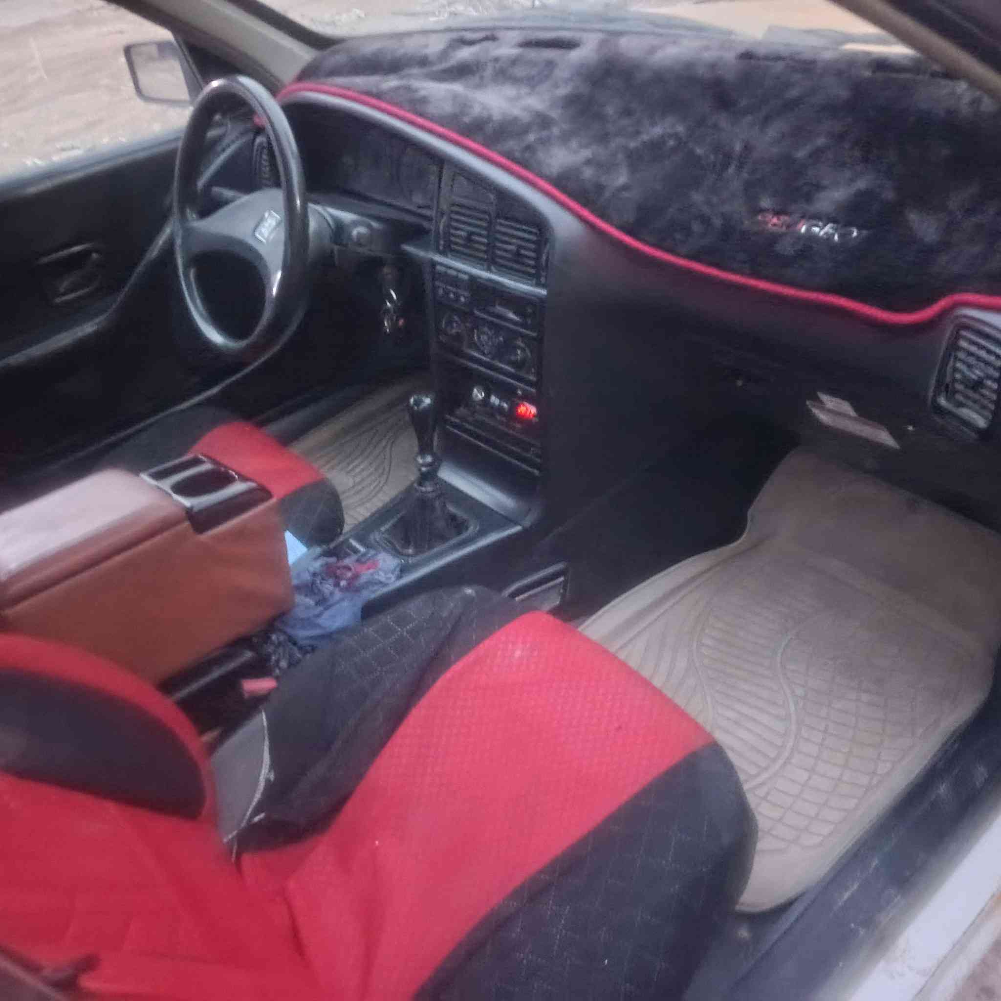 السلام عليكم بيجو روه جديده كلش ٢٠١٠ بيه تبخير غرامه ٦٠٠ عليه هيئة وغرامات السعر تحويل رقم الماني
١٣صافي أخذ وبيه مجال قليل للستفسار ***********
