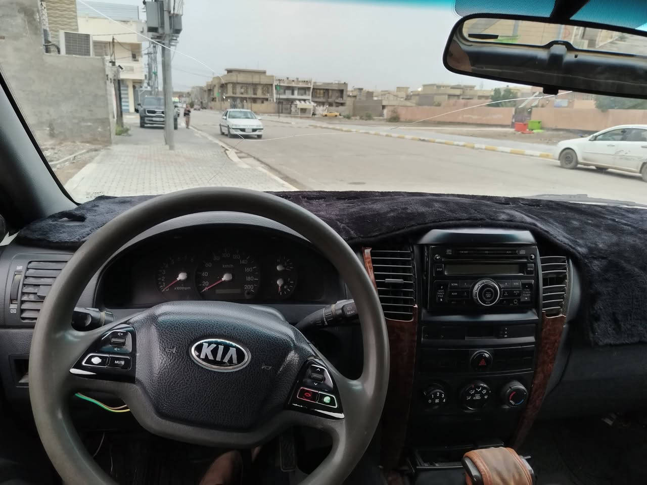 سلام عليكم سورنتو موديل 2007 مزاد السياره جاهزه مكينه وكير محور ونجي كربلائي مناقصه اي شي حداديه صدر جديد اتريك وين متريد مكانه واسط باقي التفاصيل ***********
