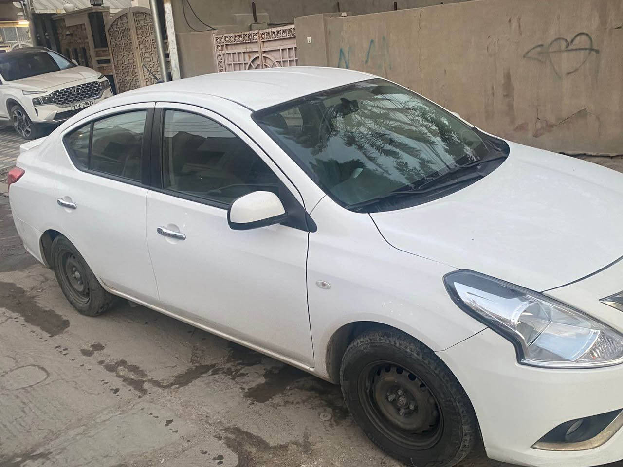 السلام عليكم

نيسان سني موديل ٢٠٢٠ 

رقم اربيل

بيها حافه الجاملغ الايمن

وشبر من لبنيد 

السعر ١٠٧$

مكانها بغداد 

للاستفسار *********** بغداد, العراق
