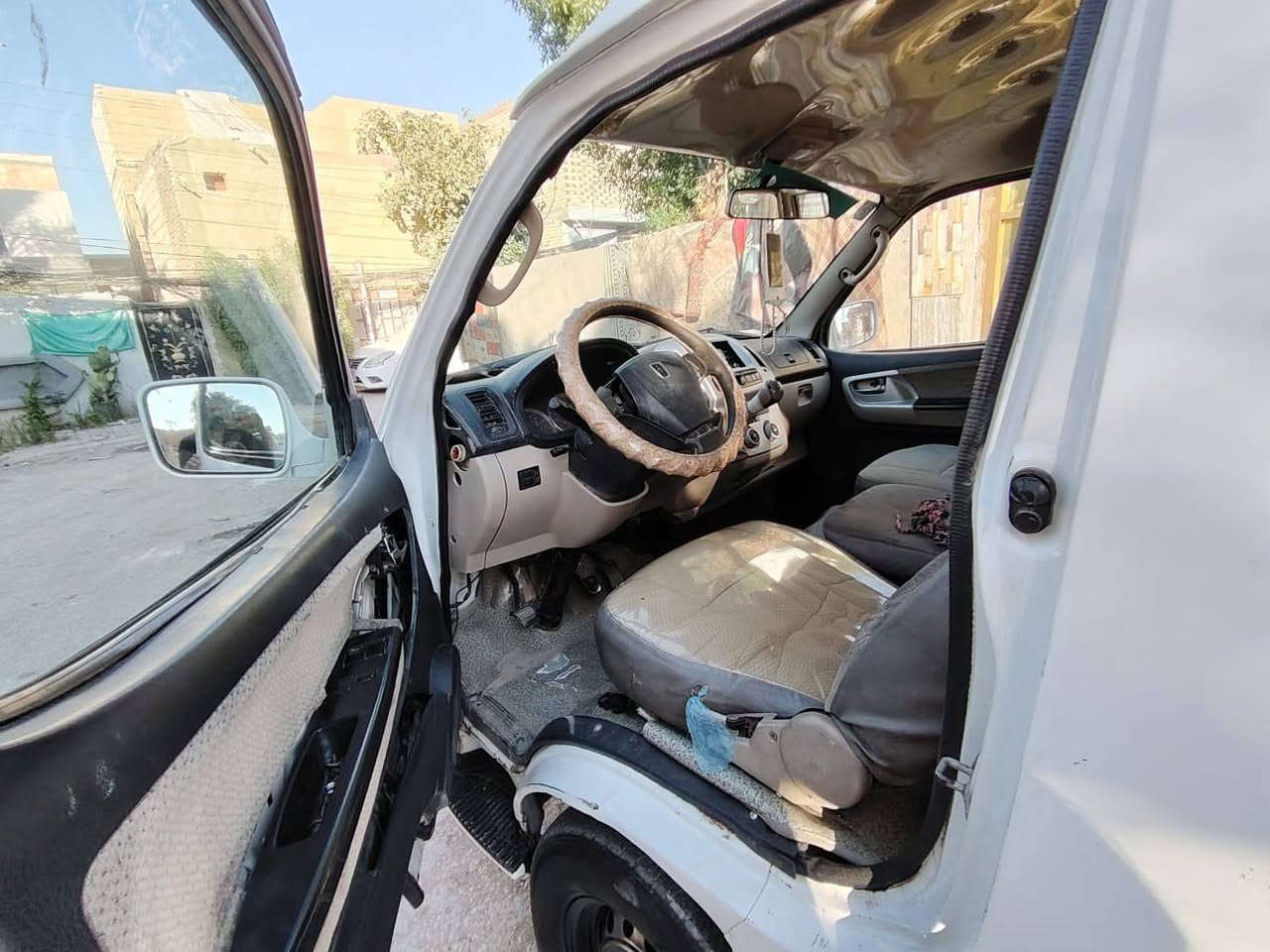 سلام عليكم جنبي hiون مديل 14سياره مكينه جديده كير اكسن كشره يخبل نضيف غرفتها جديده قلابيات مال كرنفال سياره عوزه فقط سلف سعره 75وعليها غرمات يوكعن م̷ـــِْن سعرها مكانه نجف الشراي بي خير ويدلل


**إذا كنت صاحب هذا الإعلان وتريد حذفه لأي سبب، رجاءا أرسل رسالة إلى الدعم الفني**