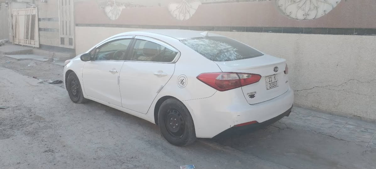 السلام عليكم فورتي ١٤ وارد امريكي نص فول رقم بغداد باسمي تحويل ثاني يوم محرك ١٨٠٠ جي دي اي وجاملغات والبنيد مبدلات نفس لون وباقي جاهزه رقمي *********** يوجد واتساب السعر ١٠٥ مكان جميله
