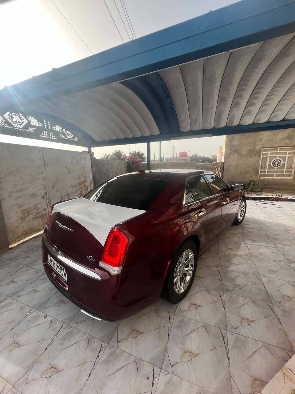 سلام عليكم اوباما 300C البيع او مراوس
موديل 16/23 
الضرر جاملغ وبنيد 
ماشيه 115mi.
الموصفات.. 
¹خزن ميموري 
²تحكمات ستيرن كهرباء 
³كشنات كهرباء+جلد 
³تدفئه ستيرن 
⁴برده خلفيه 
⁵بنوراما قطعتين 
⁶تشغيل عن بعد 
⁷بصمت فتحت ابواب عدد 2
⁸منفذABS
سياره ما ناقصه برغي 
حداديه تبريد مكينه كير كفاله 
ويل مكسيكي تجاري  المعه القويه 
المكان ناصريه الفهود 
السعر 170وبيه مجال 
التصالل ***********/***********
