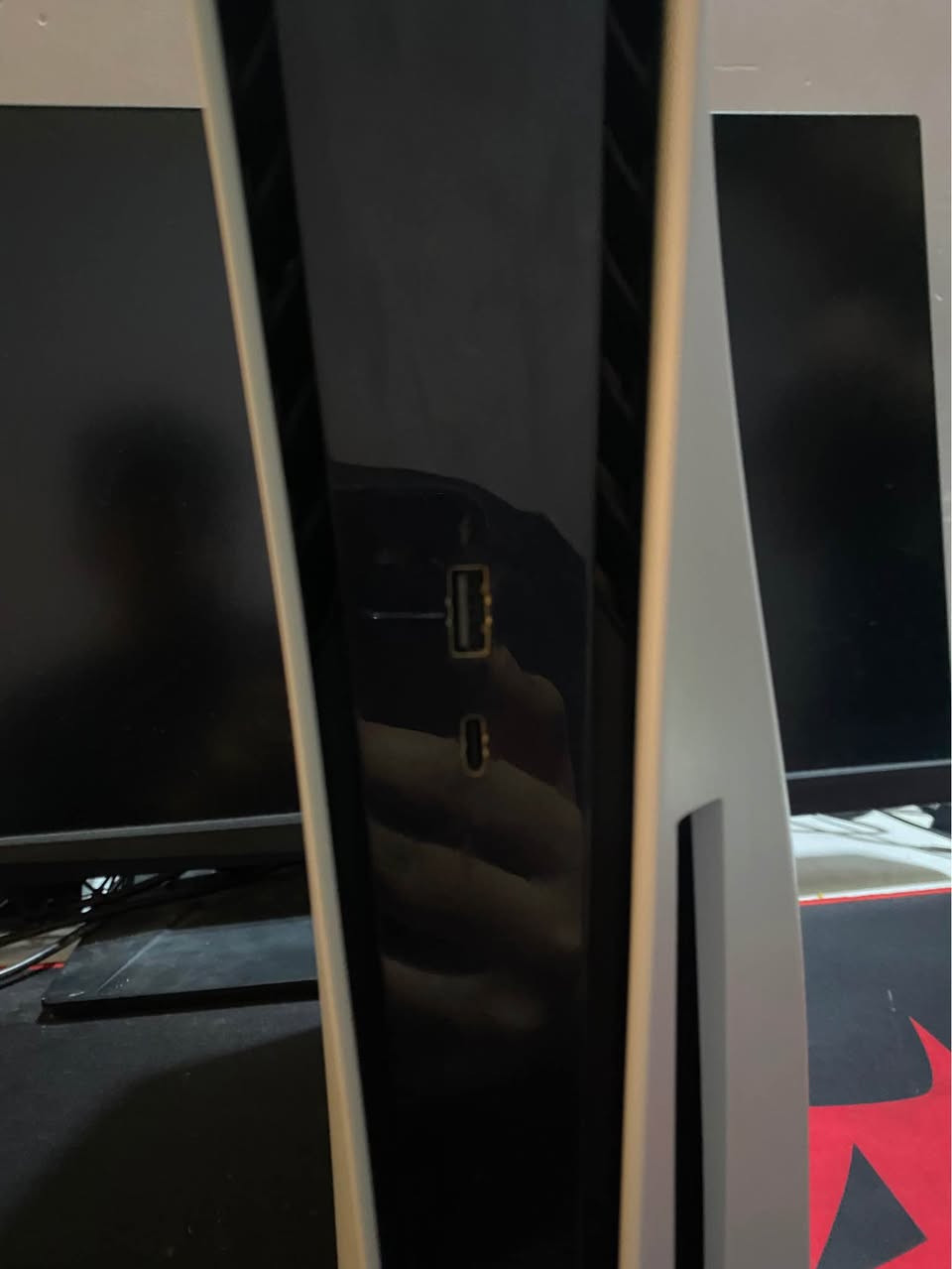 للبيع PS5 بحالة ممتازة، استعمال شخصي ونظيف
يشتغل 100% بدون أي مشاكل
مع يد أصلية وجميع الأسلاك
غير مفتوح وغير مصين
سبب البيع: عدم التفرغ

*********** حلة, بابل
