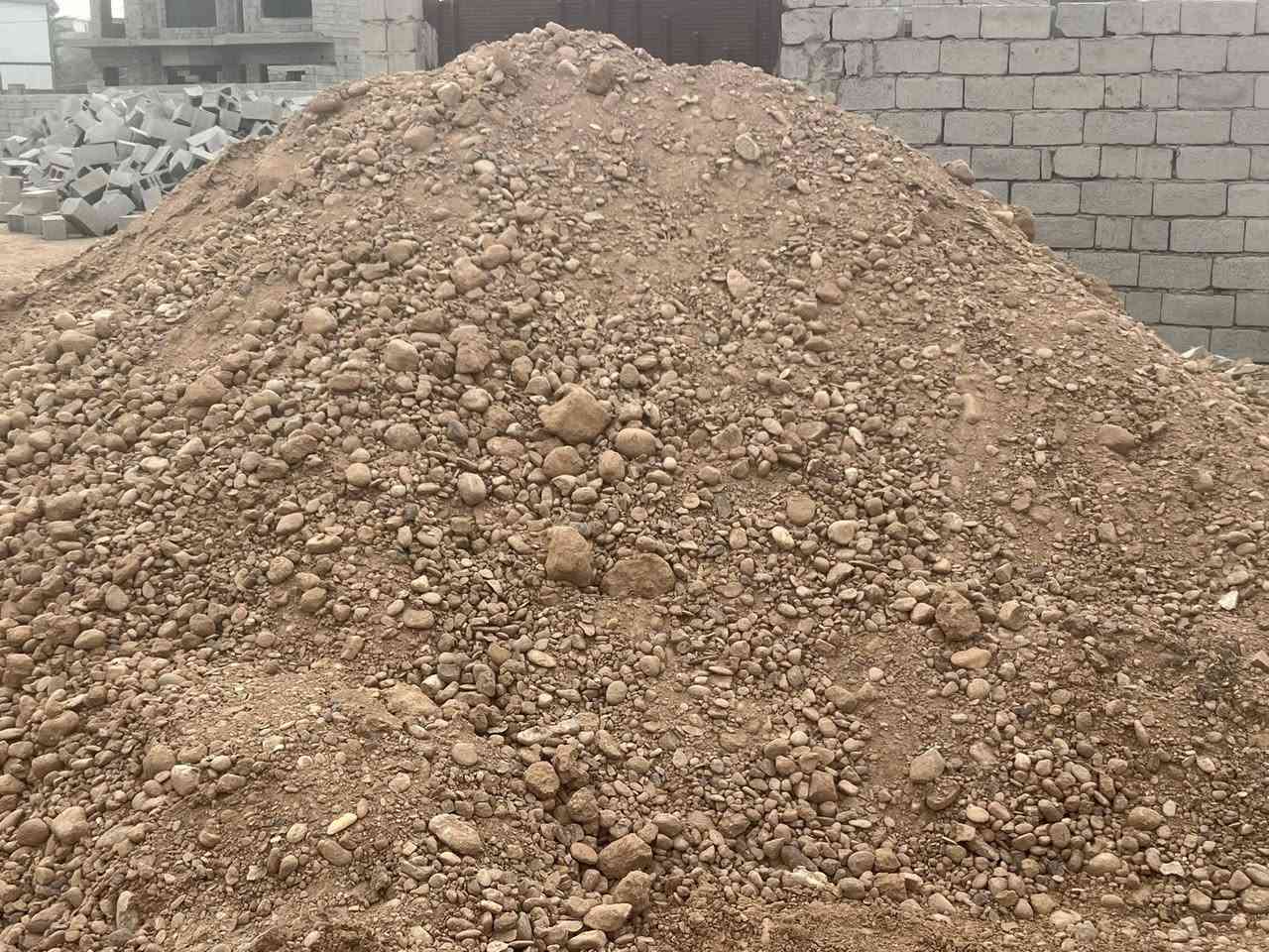 سلام عليكم من رخصة الادمن توجد سكلة لبيع كافة أنواع المواد البناء وأسعار مناسبة رمل حصو سبيس جلمود شيش أسمنت  بلوك طابوق جص الاستفسار اتصل ***********@إشارة
